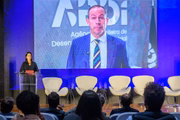 Ricardo Capelli abriu o evento, por meio de vídeo, reforçando o potencial brasileiro na área