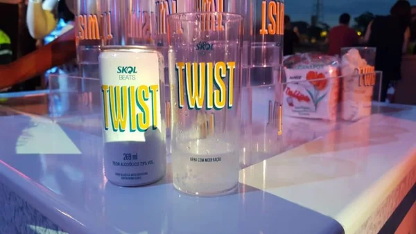 Skol Beats Twist: veja a nova bebida da marca