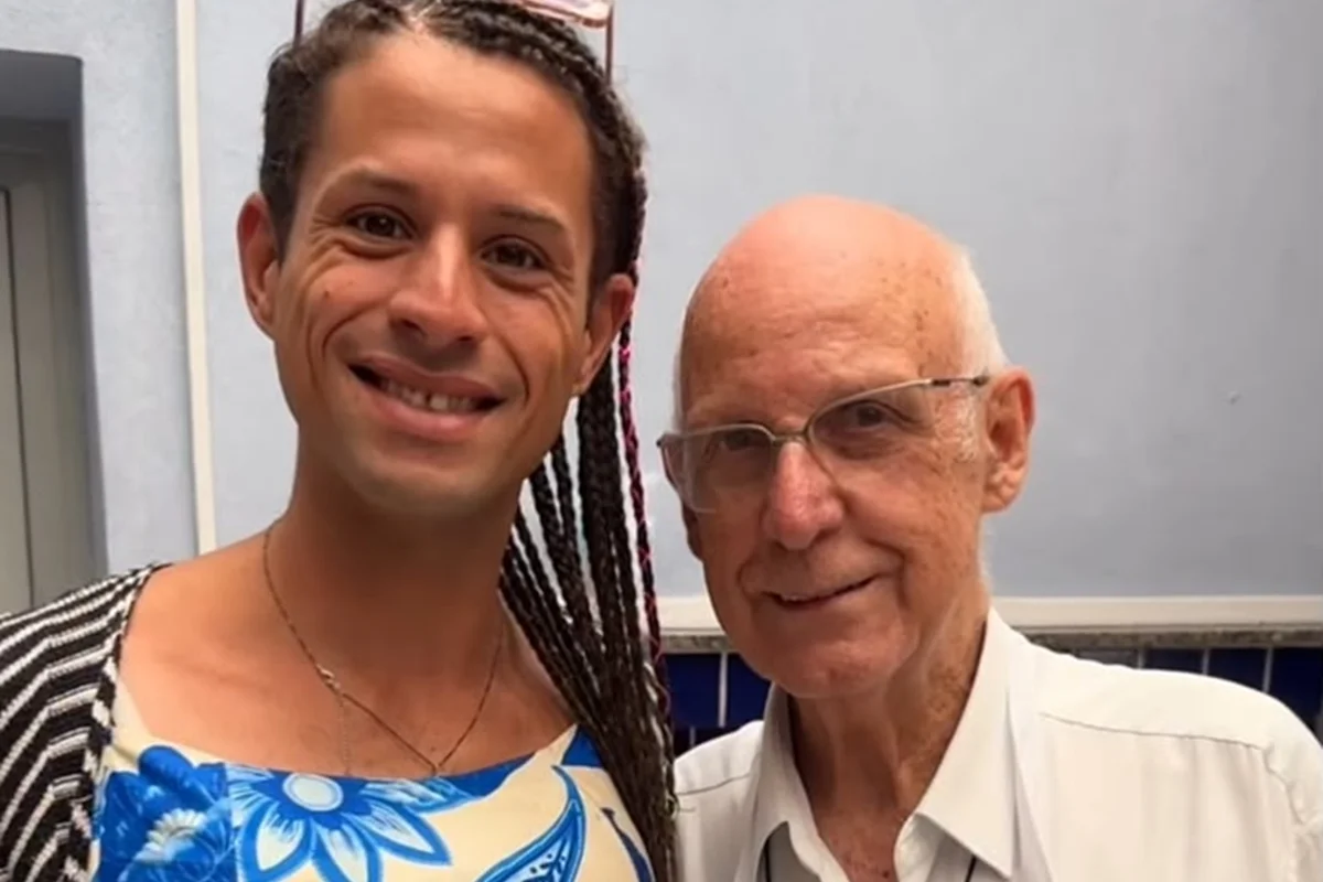 Padre Júlio Lancellotti e mulher trans em situação de rua Padre Júlio Lancellotti e mulher trans em situação de rua