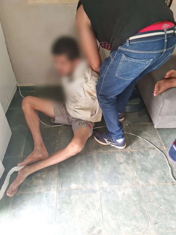 Uma das vítimas de tortura Uma das vítimas de tortura