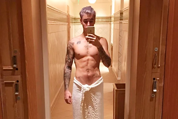 Justin Bieber exibe novo visual e corpo sarado no Instagram