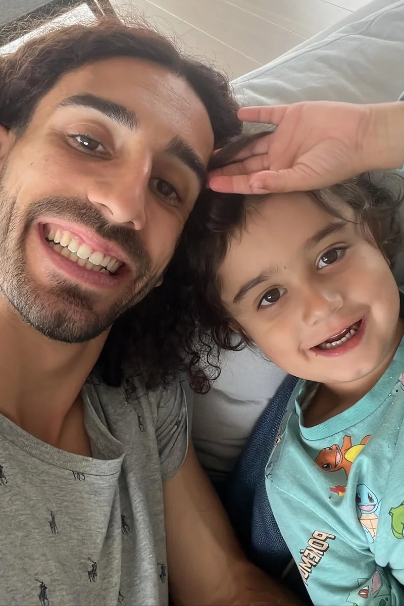 Mateo é o filho mais velho de Cucurella e Claudia Mateo é o filho mais velho de Cucurella e Claudia
