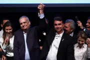 Flávio Bolsonaro define Alfredo Gaspar como vice Flávio Bolsonaro define Alfredo Gaspar como vice