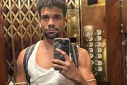 Lucas Leto faz selfie para as redes sociais Lucas Leto faz selfie para as redes sociais
