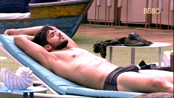 BBB18: Lucas joga baixo e promete ficar pelado se voltar do paredão