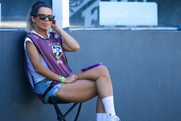 Quem é Naty Potira, influencer com câncer para quem Neymar dedicou vitória - destaque galeria Quem é Naty Potira, influencer com câncer para quem Neymar dedicou vitória - destaque galeria