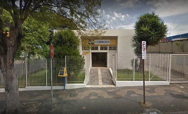 Criminosos fazem 30 reféns em assalto a Correios no interior de SP
