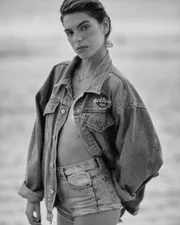 Mariana Goldfarb mostra seios antes e depois da cirurgia - imagem 4