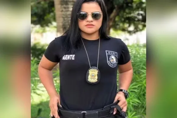 Imagem colorida de ex-diretora de presídio - Metrópoles
