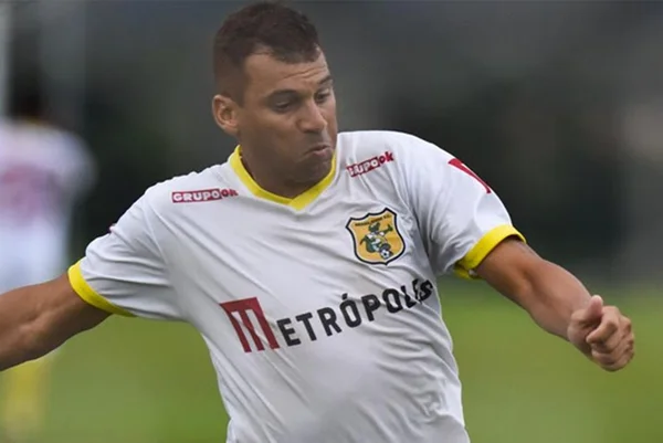 Neto Baiano admite paquera antiga antes de acerto com Brasiliense