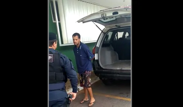 Passageiros de ônibus “prendem” assaltante em Samambaia