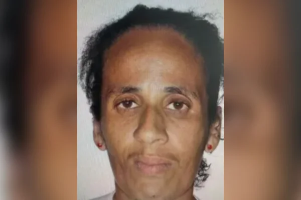 Lucélia Batista Silva, morta com banco de madeira