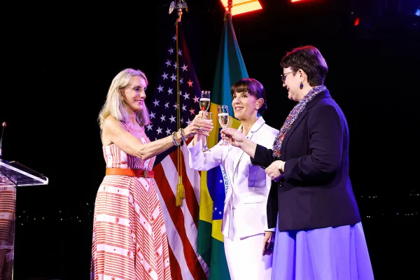 Festa marca o 248º aniversário da Independência dos Estados Unidos