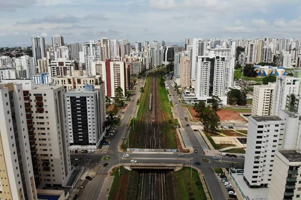 “Muita fumaça e correria”, diz rapaz sobre explosão no metrô. Vídeos