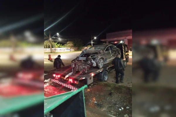 carro amassado