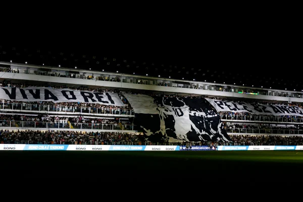 Pelé terá velório aberto na Vila Belmiro; confira mais detalhes