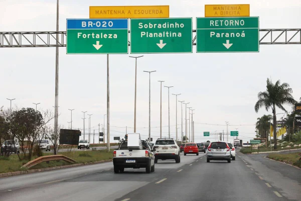 Ibaneis assina ordem de serviço para construção da 3ª faixa da BR-020