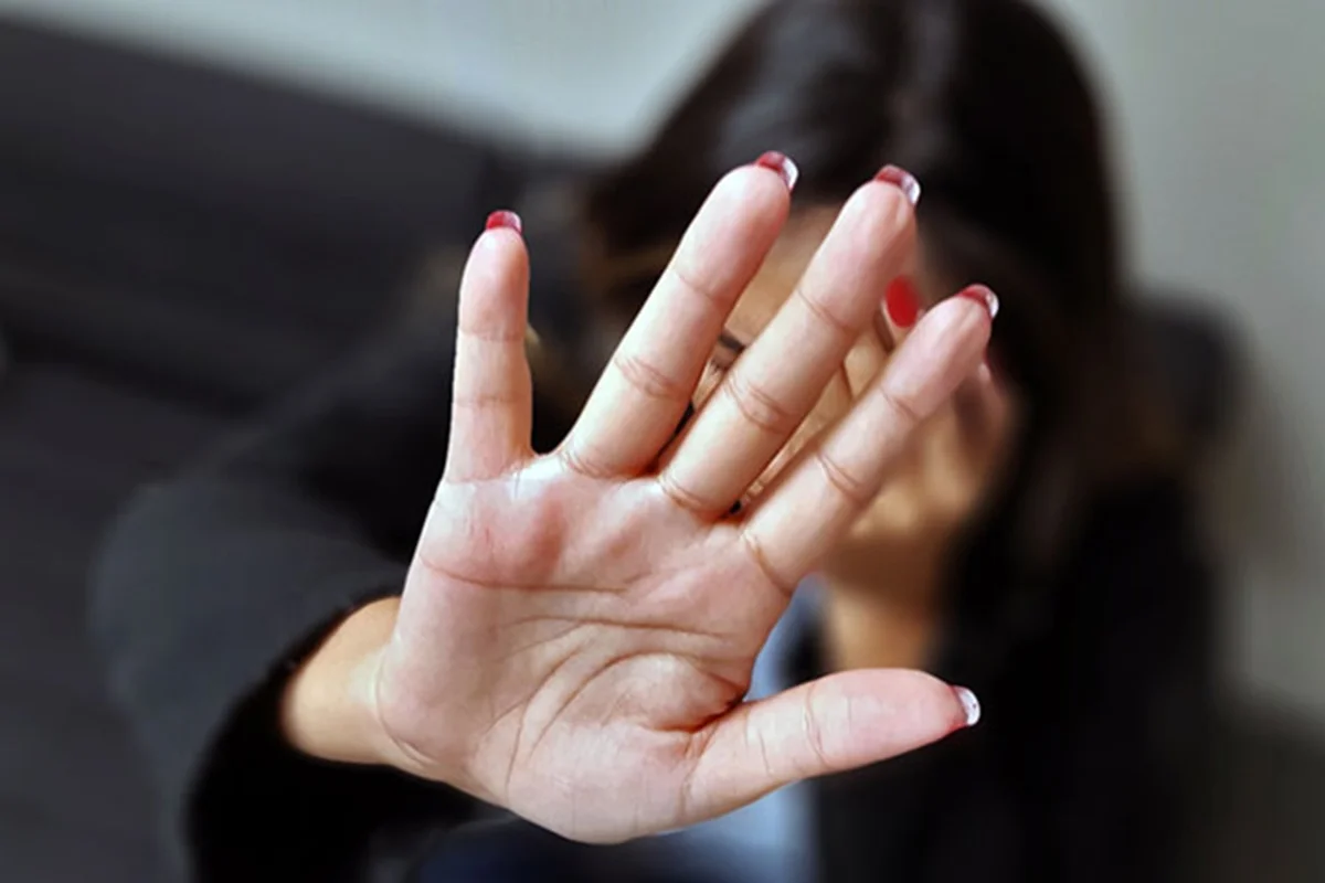 Gerente do McDonald's Preso por Importunação Sexual Contra Funcionária