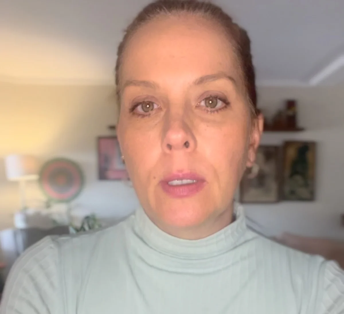 Dani Ungaretti gravou um vídeo para contar sobre a morte da irmã Dani Ungaretti gravou um vídeo para contar sobre a morte da irmã