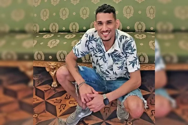 Imagem colorida de Bráulio Alex Rosa, de 35 anos, é encontrado no centro do Rio de Janeiro - Metrópoles