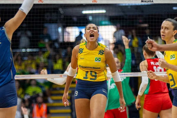 VNL: penúltimo dia em Brasília tem show brasileiro e vitória italiana