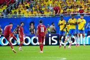 Cristiano Ronaldo cobra falta em Colômbia x Portugal.