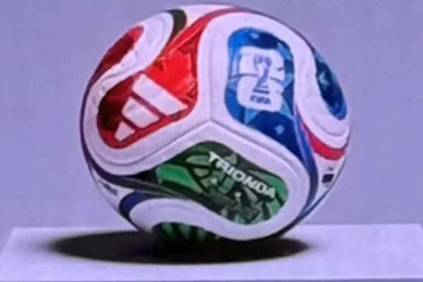 Foto colorida da possível bola da Copa do Mundo de 2026 - Metrópoles