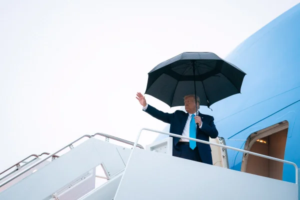 Trump presidente dos EUA positivo coronavirus