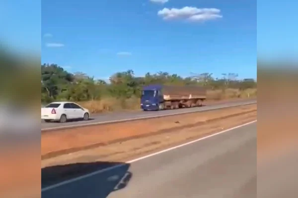 Motorista é filmado na contramão antes de violenta batida em MT