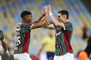 Jogadores do Fluminense comemorando gol diante do Nova Iguaçu em amistoso
