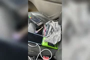 Golpistas de SP que trocavam cartões de idosos em táxis no RJ são presos - imagem 5 Golpistas de SP que trocavam cartões de idosos em táxis no RJ são presos - imagem 5