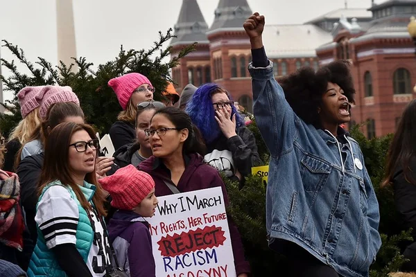 Conheça a campanha #MeToo que está se espalhando pelas redes sociais