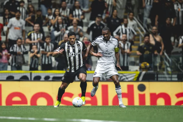 Imagem colorida da partida entre Atlético-MG x Remo