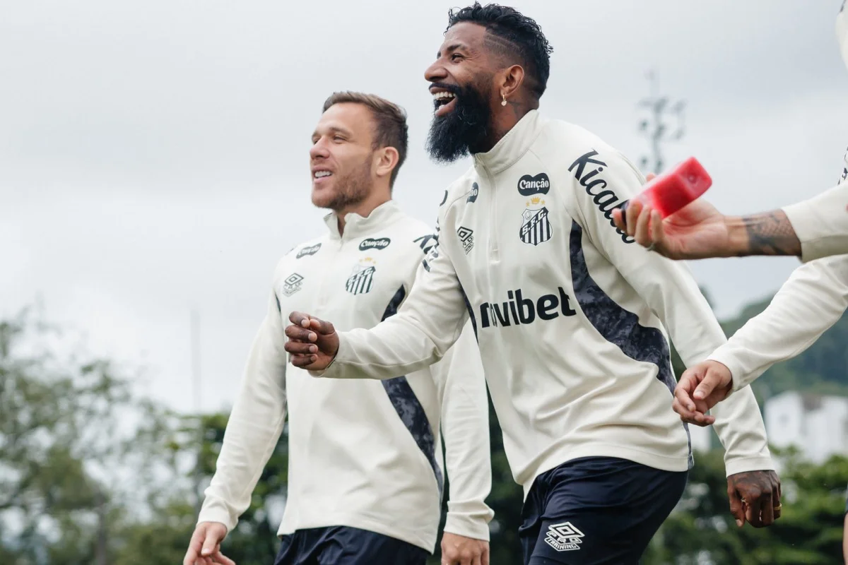 Santos relaciona Rodinei para duelo contra o Atlético-MG pela Sul-Americana