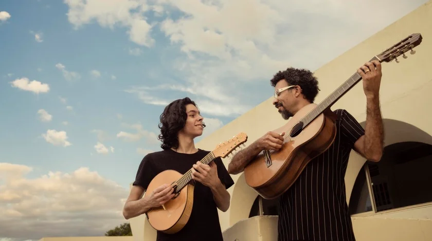 Tiago Tunes e Fernando Cesar, músicos formados pelo Clube do Choro Tiago Tunes e Fernando Cesar, músicos formados pelo Clube do Choro