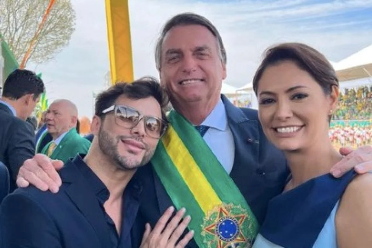 Michelle admitiu para aliados que Jair Bolsonaro é quem mais insiste que ela dispute o Senado Michelle admitiu para aliados que Jair Bolsonaro é quem mais insiste que ela dispute o Senado