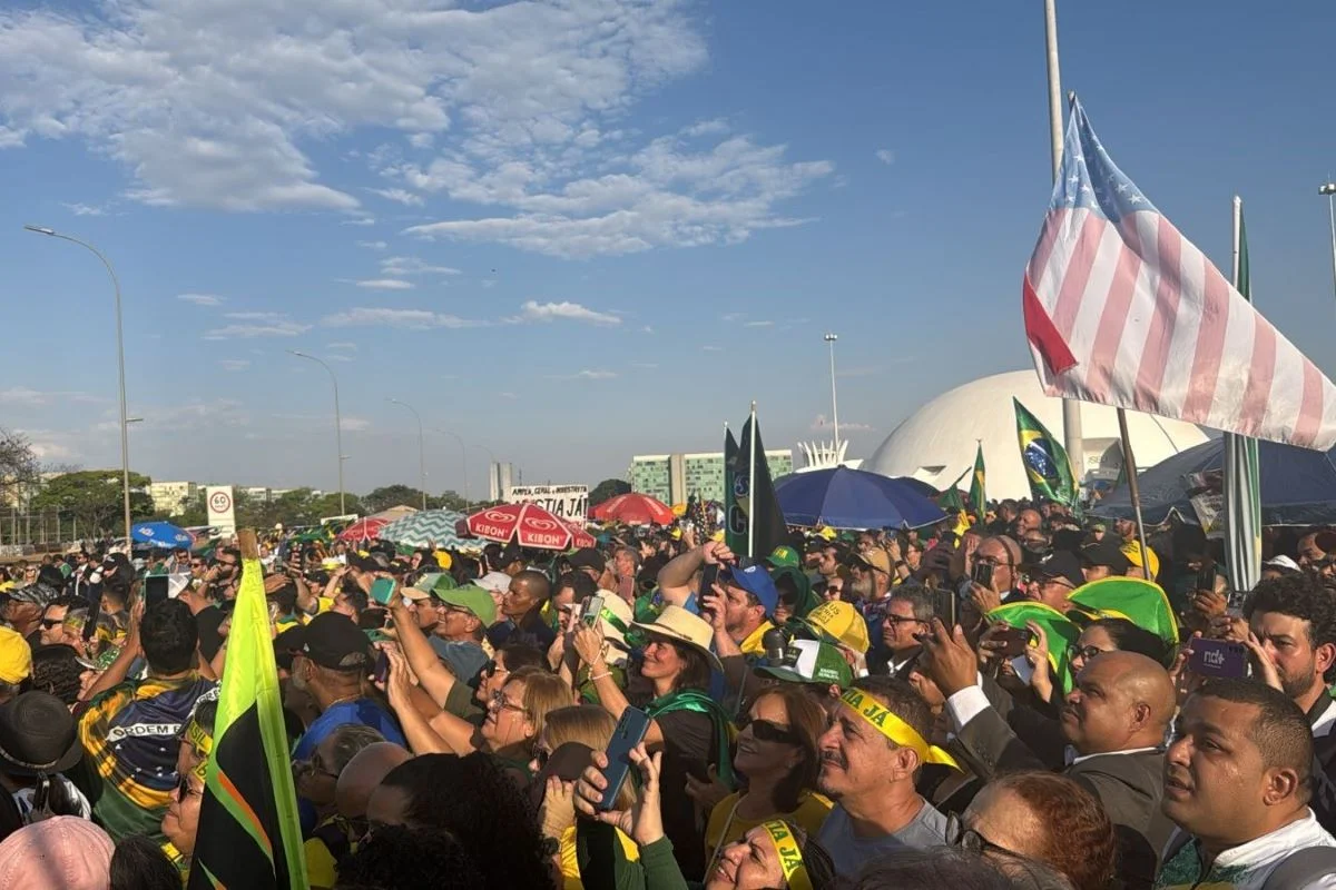 Direita faz ato em Brasilia por anistia a envolvidos no 8 de Janeiro