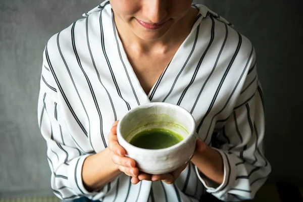 Matcha ajuda a retardar envelhecimento e prevenir obesidade. Conheça