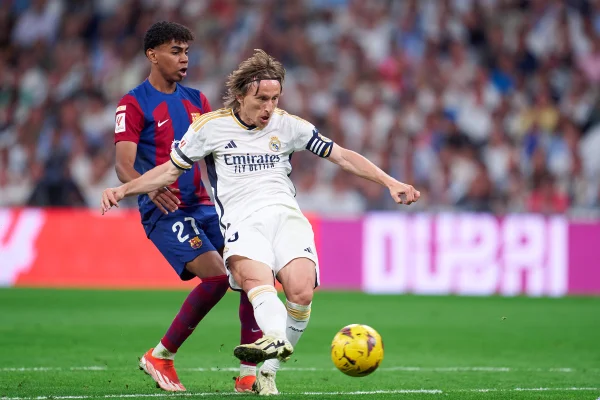 Foto colorida Yamal e Modric - Metrópoles
