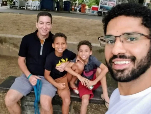 “Faria 38 anos amanhã”, diz Glenn Greenwald, marido de David Miranda