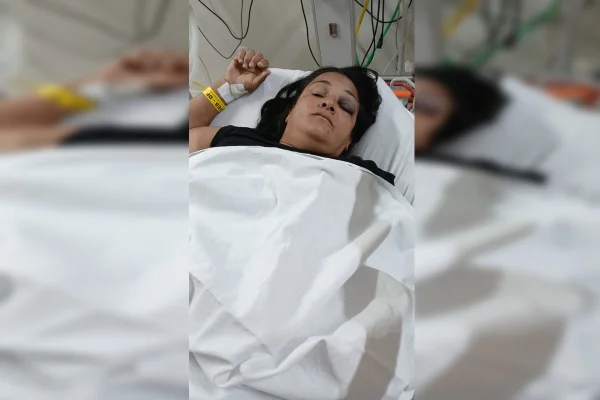 Irmãos são agredidos com socos e chutes ao tentar usar banheiro em bar - destaque galeria