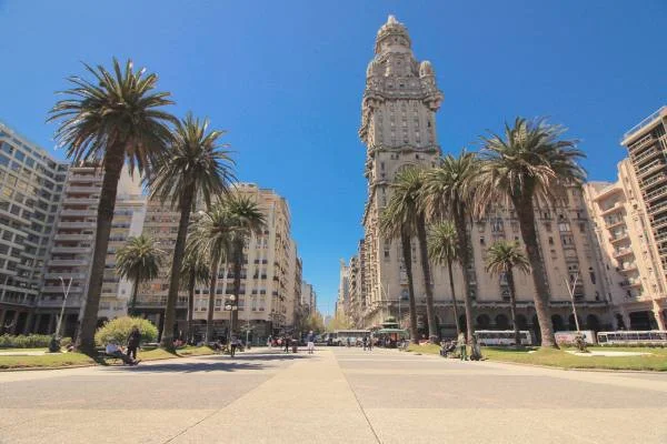 Uruguai assina acordo de cooperação para se abrir a startups de São Paulo