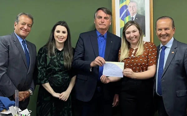 Prefeita de Canoinhas, Juliana Maciel, com Jair Bolsonaro