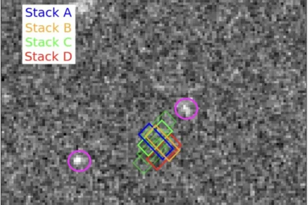 Imagem em preto e branco de sinal misterioso vindo do espaço - Metrópoles