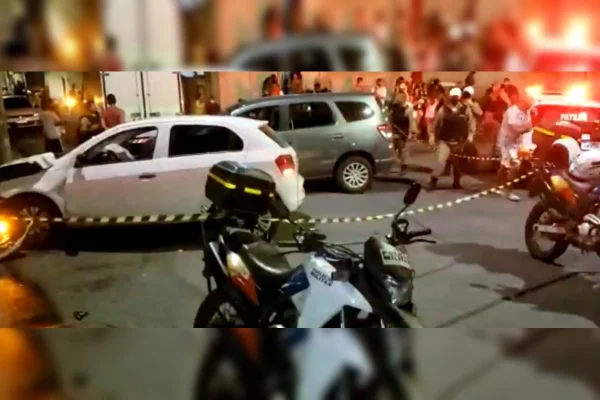 Motorista invade calçada, mata uma mulher e deixa bebê em estado grave