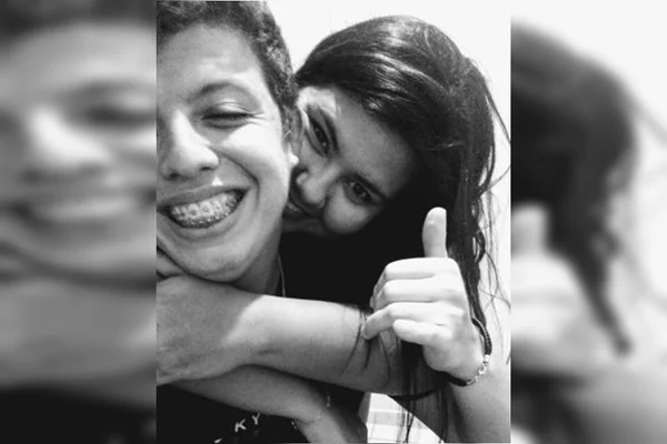 Namorado de jovem que morreu de Covid-19 decide se tornar enfermeiro