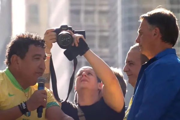 MAGNO MALTA EM ATO PRO BOLSONARO NA PAULISTA - METROPOLES