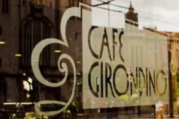 Imagem colorida mostra fachada do Café Girondino, no centro - Metrópoles