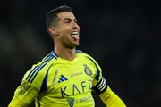 Cristiano Ronaldo segue na dianteira da busca pelo milésimo gol.