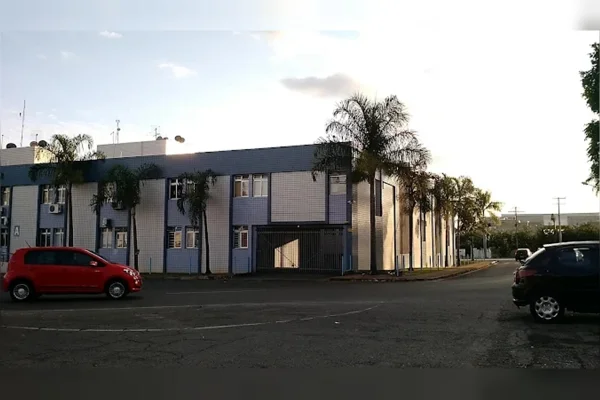 Suposto bilionário comprador da Naskar morava em kitnet de estudantes